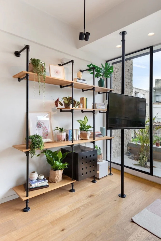 London in Tel Aviv - stay at my place