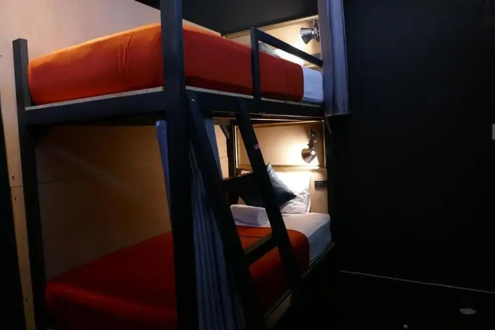 2street Hostel