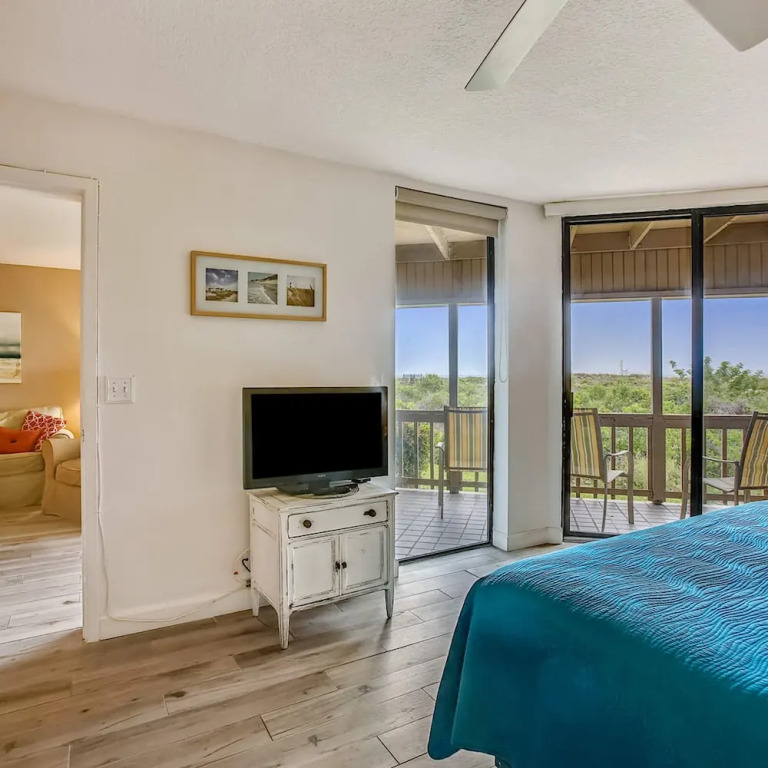 Luxury Ocean Oasis Free Tix