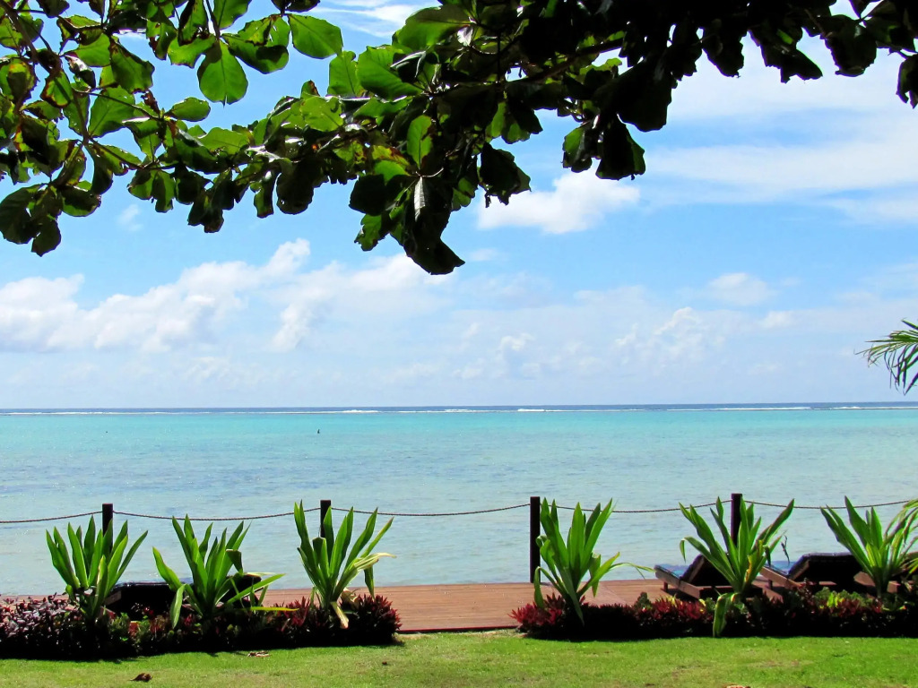 Muri Beach Resort