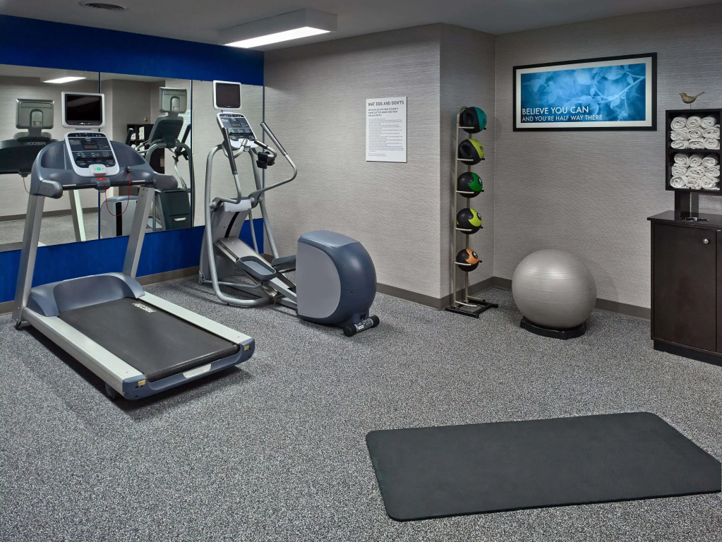 Sonesta Simply Suites Cleveland Airport