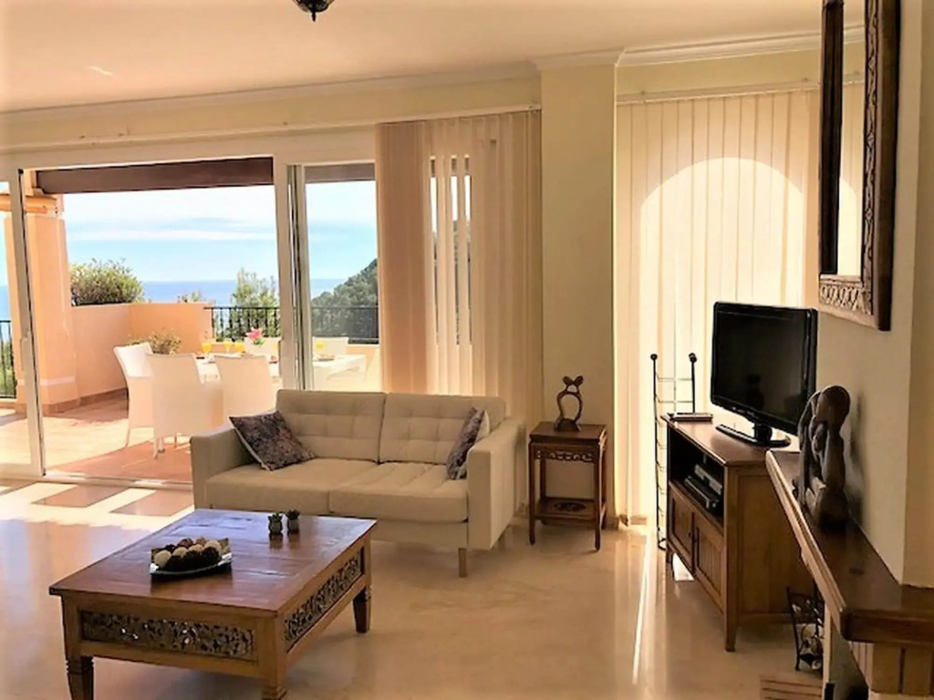Sea-view holiday home in Altea Hills with private pool