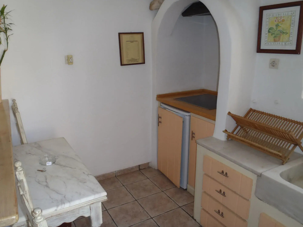 Studios & Suites Rania