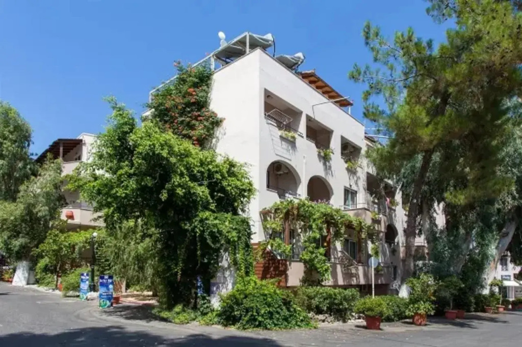 Zorbas Apartments