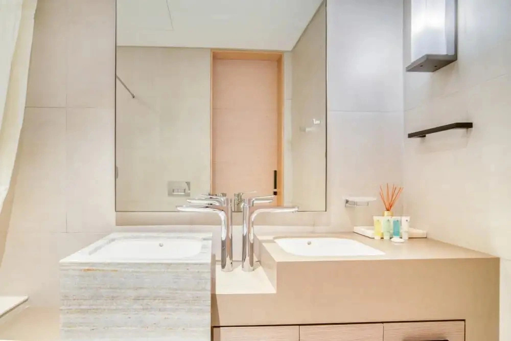 Cityscape and Majestic Retreat at Address JBR