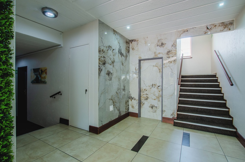 Melrose Corner Self-Catering Hotel Apartments