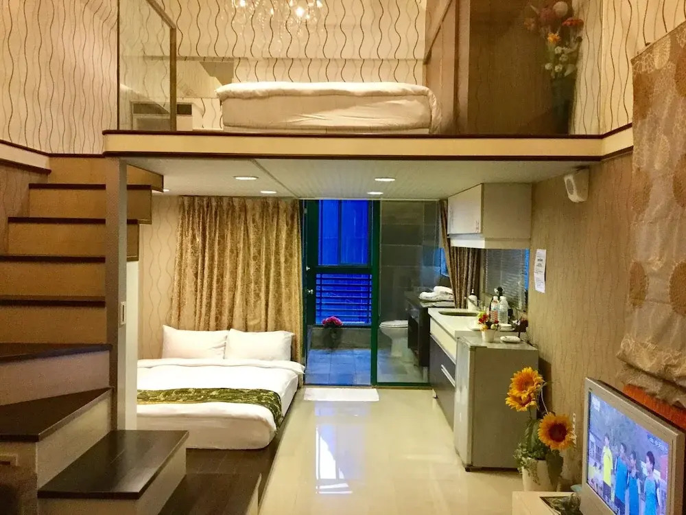 Now and Then Hot Spring Inn