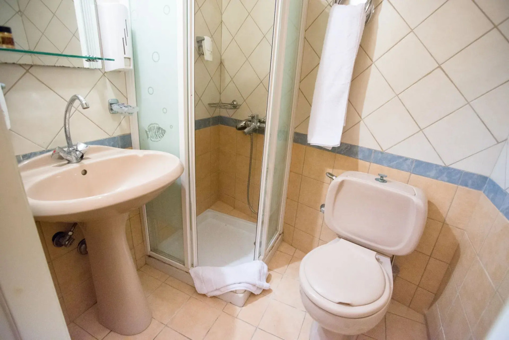 Nepheli Hotel