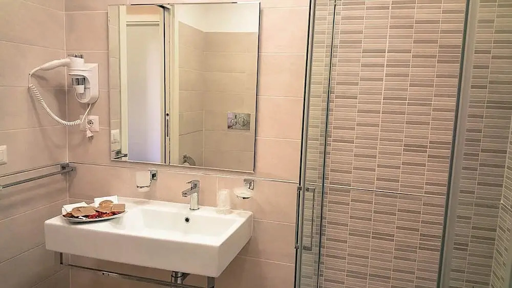 Residenze Serventi Longhi