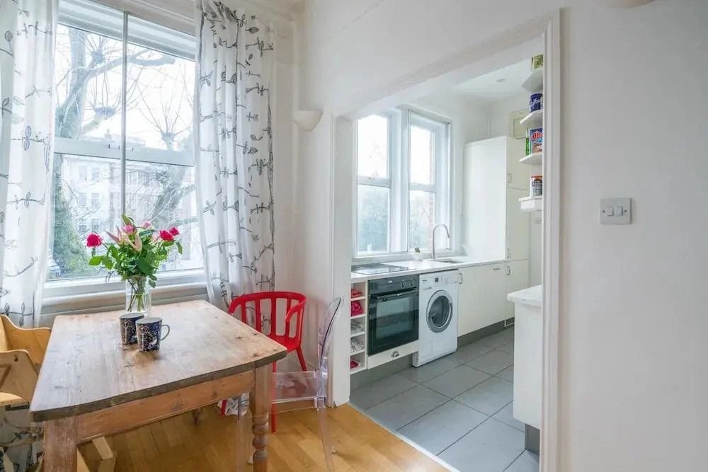 Heavenly Hampstead Family Home By The High Street