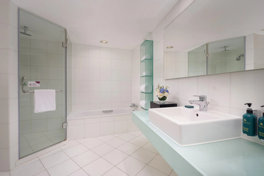 Crowne Plaza Zhuhai City Center by IHG