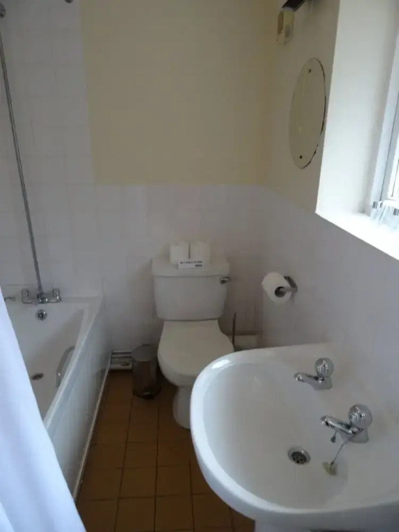 Longmynd Hotel