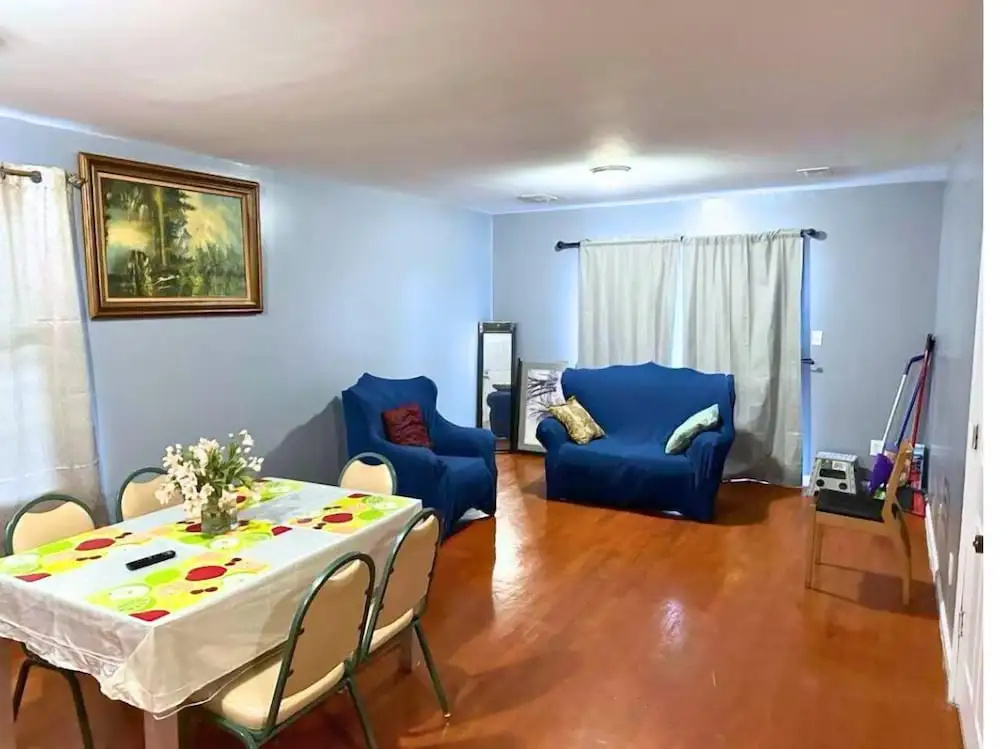 Room B Near EWR Airport Penn Station