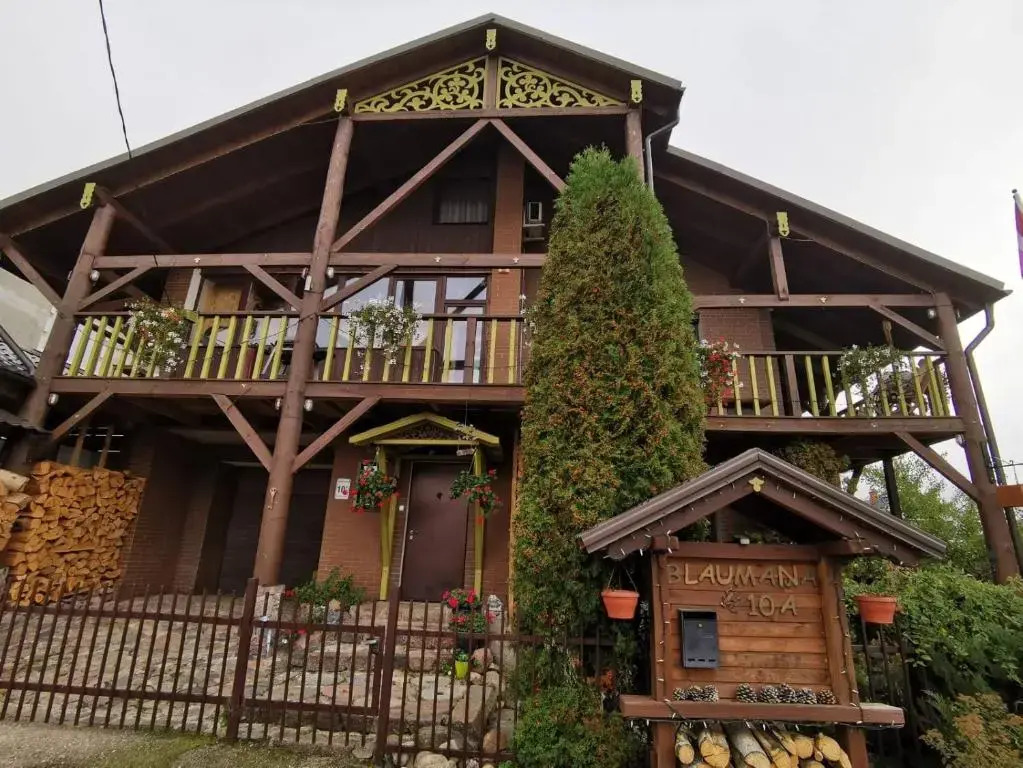 Garden Chalet