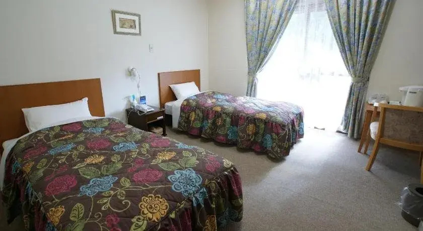 Hosenbo Lodge