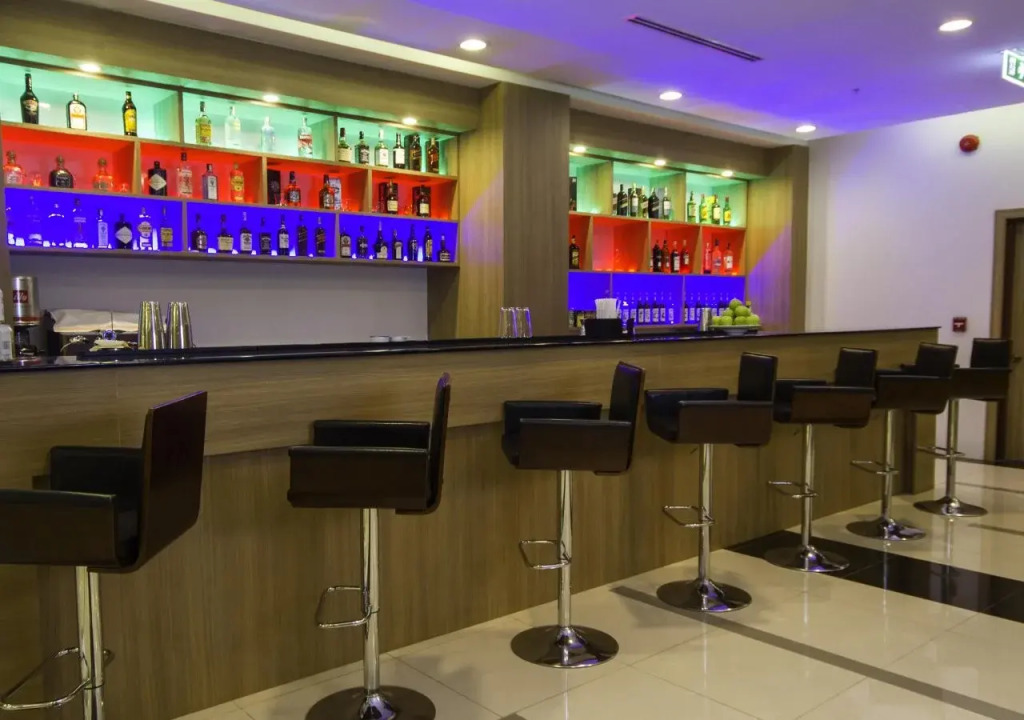 Holly Hotel Myanmar