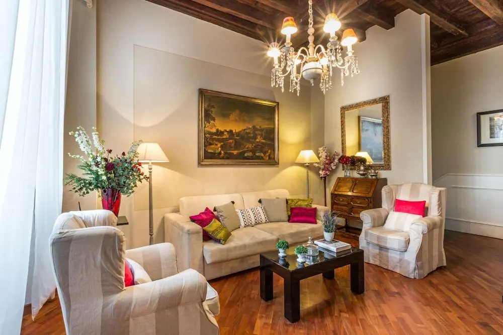 Casa Opera in Lucca With 2 Bedrooms and 2 Bathrooms