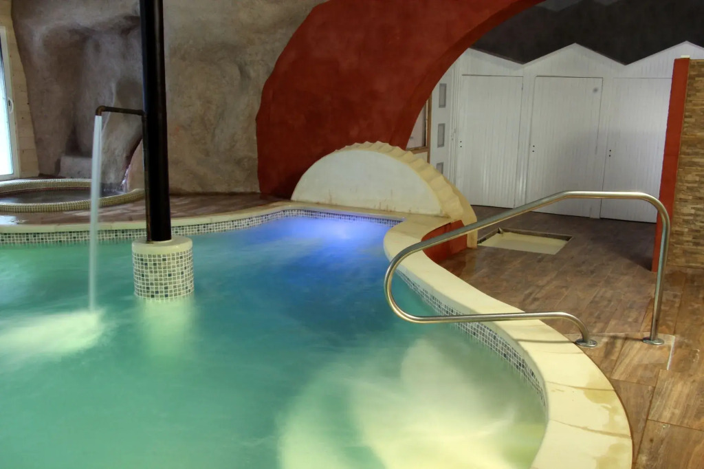 Hotel La Font Vineuse & Spa