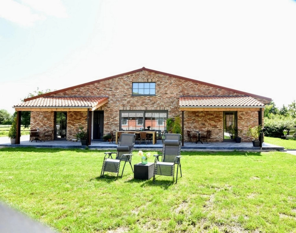 Tasteful Holiday Home in Sijsele-brugge With Garden