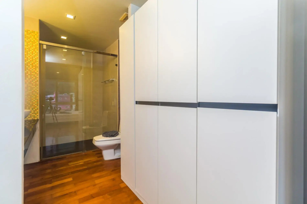 HLC501 - Patong apartment  for 4, market and beach