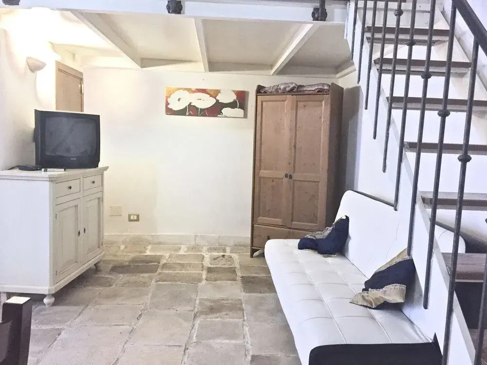 Pomponazzi Apartment