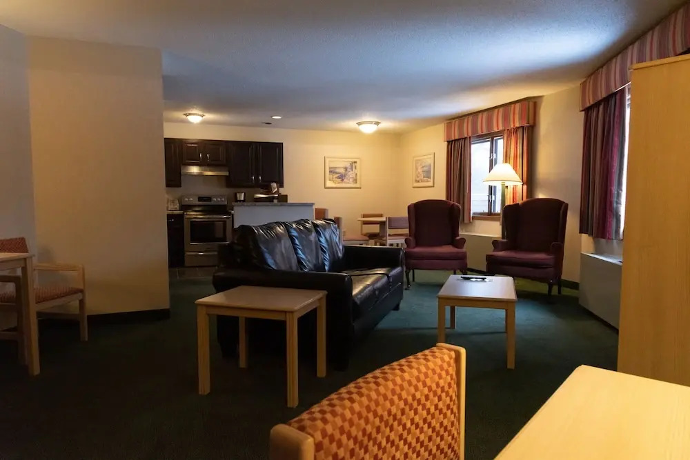 Paradise Shores Hotel