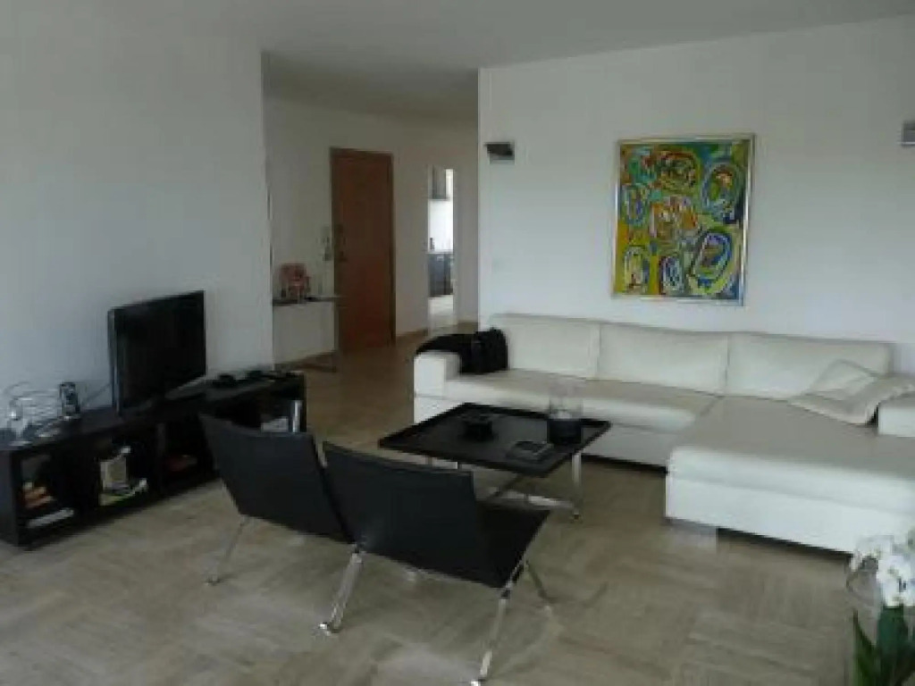Two Bed Apartment in a Gated Residence With Gardens in Cannes With sea Views - 865