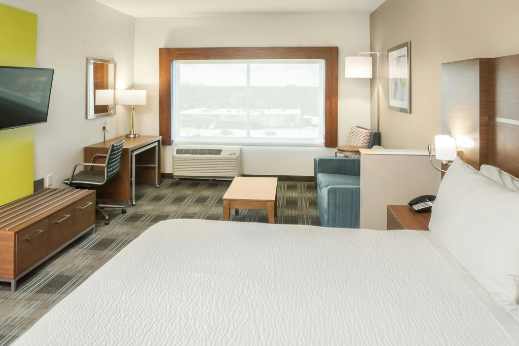 Holiday Inn Express & Suites - Houston Westchase - Westheimer by IHG
