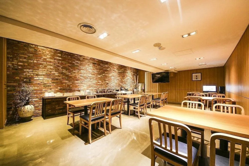 M Place Hotel Guwol-dong