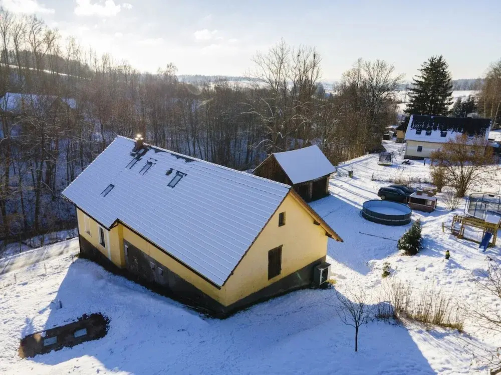 Villa in Rudnik With Private hot tub