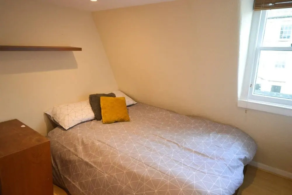 Central Cosy Flat In Great Location
