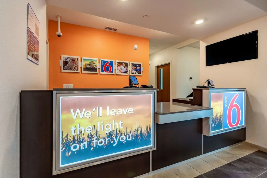 Motel 6-Mankato, MN