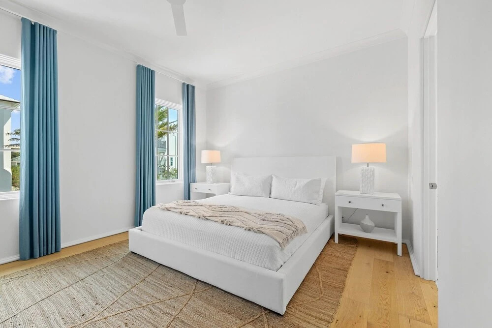 Verisun 40 Elysee Court 5 Bedroom Home by RedAwning