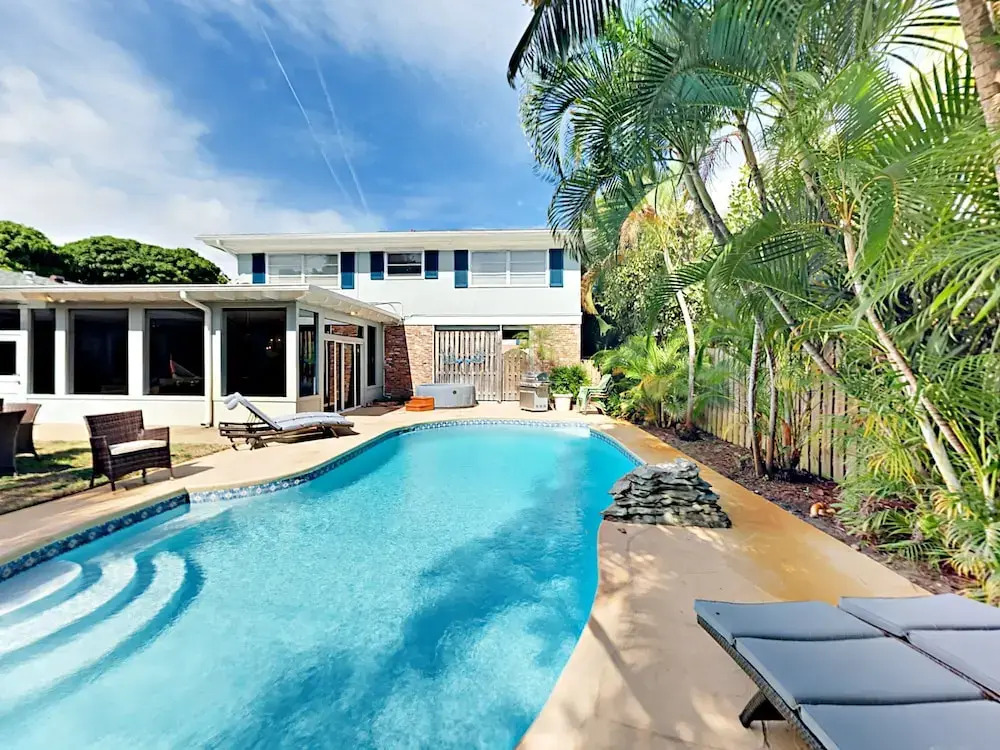 Pershing Way - 4 Br Home