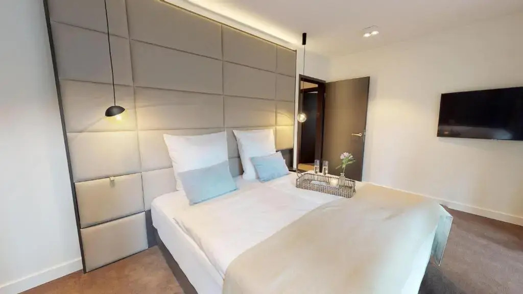 White Pearl Apartment 0.06