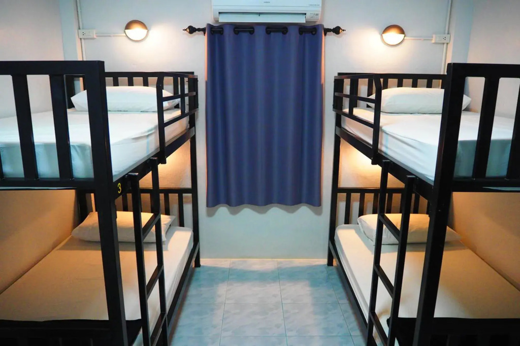 Wayla Hostel - Adults Only