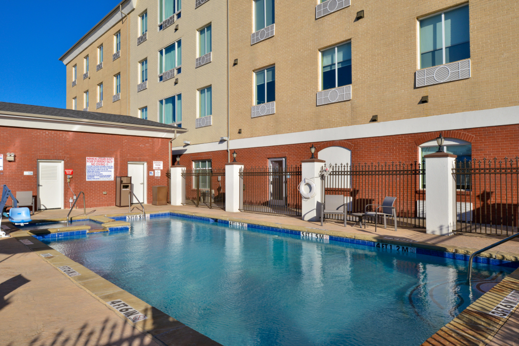 Holiday Inn Express & Suites Royse City - Rockwall by IHG