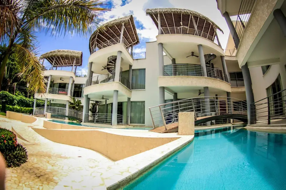 Hotel Beachfront Vista Hermosa