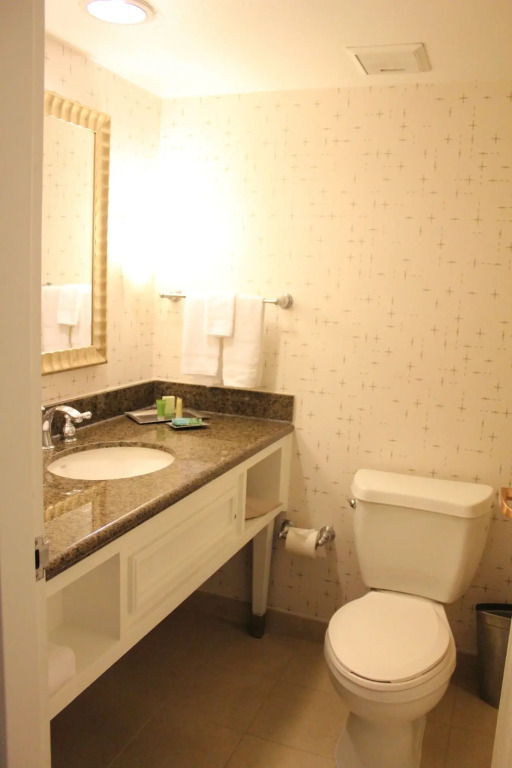 Ontario Airport Hotel & Conference Center