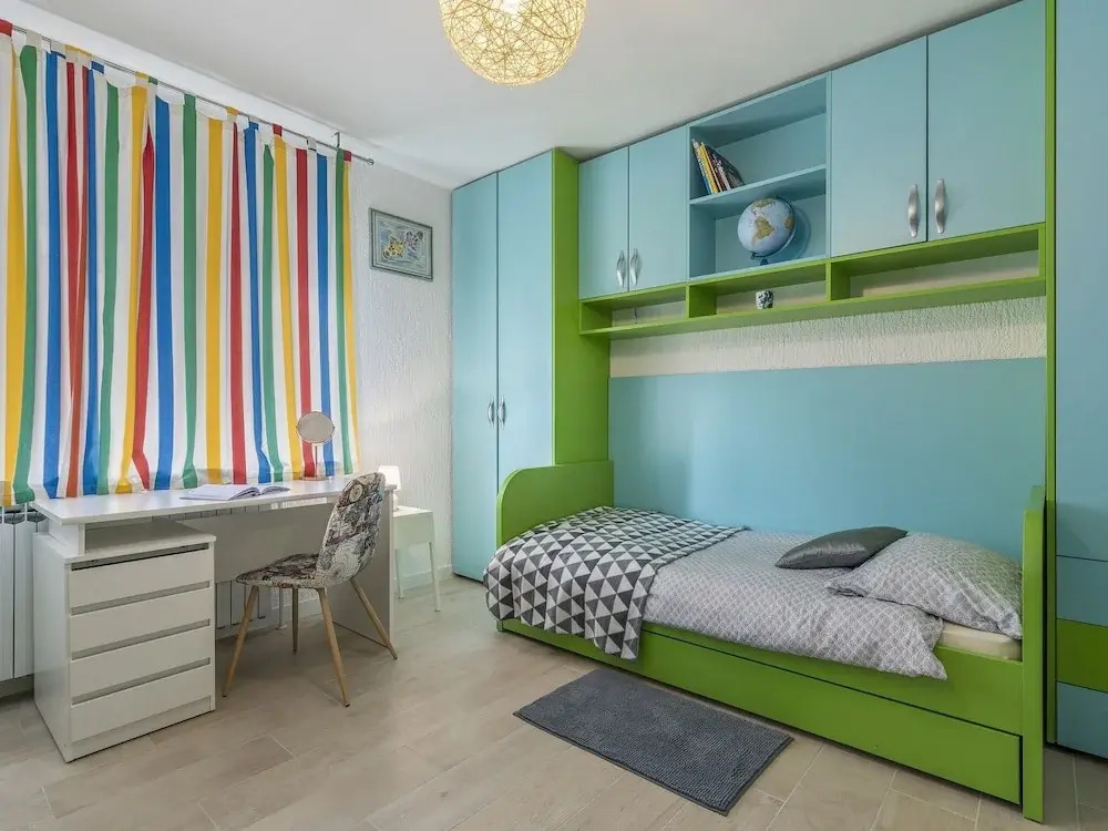 Holiday House With Private Pool and Garden in Nova Vas, Near Porec