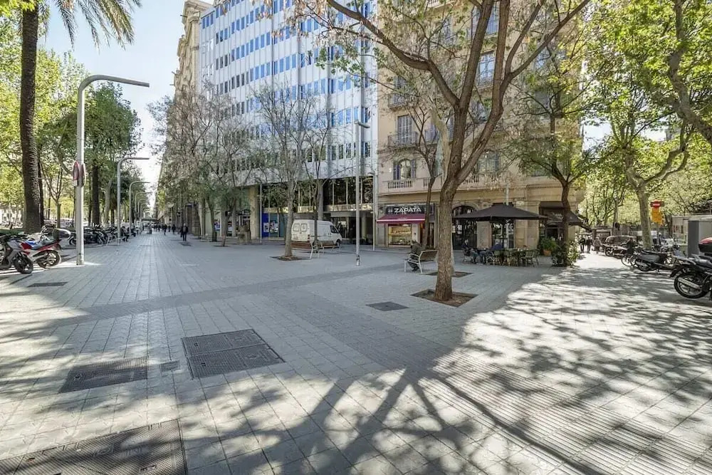 Lovely 1bed Apt W/balcony in Eixample