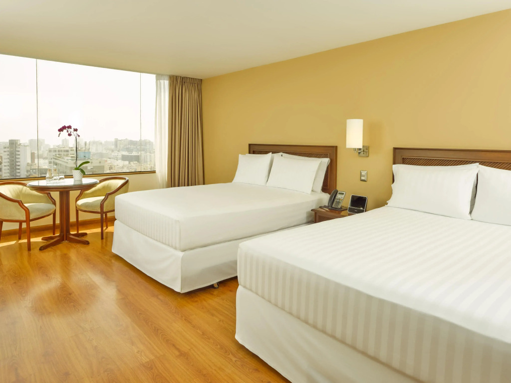 Hotel Estelar Miraflores
