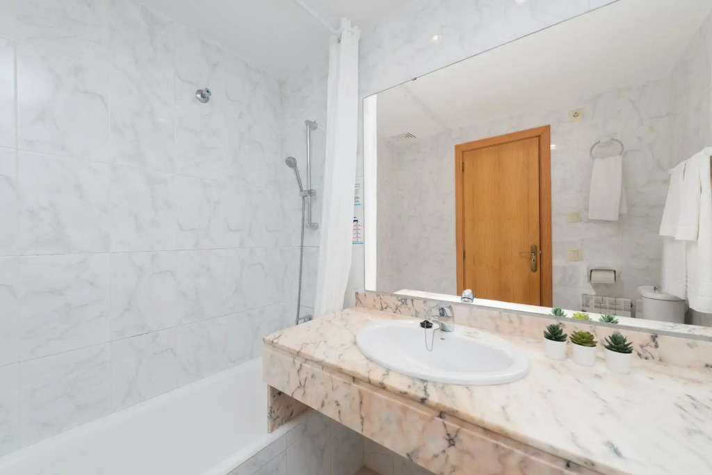 ORO DEL MAR IV Apartamento 01 - Apartment with shared pool near the beach Free WiFi