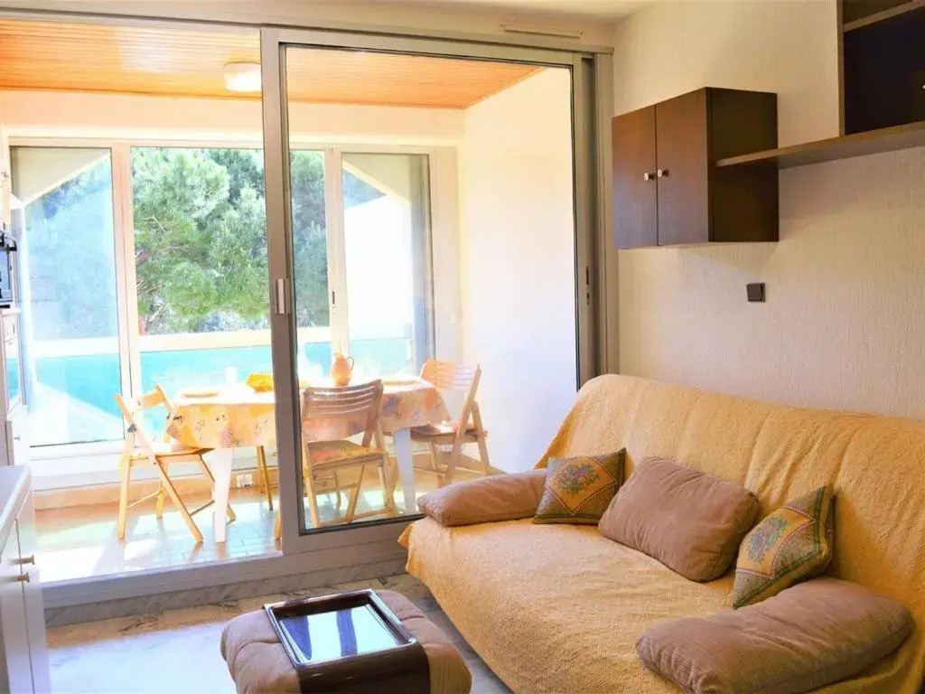 Appartement Bormes-les-Mimosas, 2 pièces, 4 personnes - FR-1-251-40