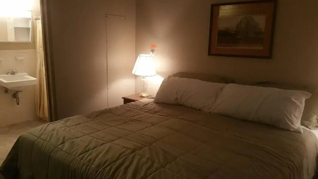 Coach Stop Motel