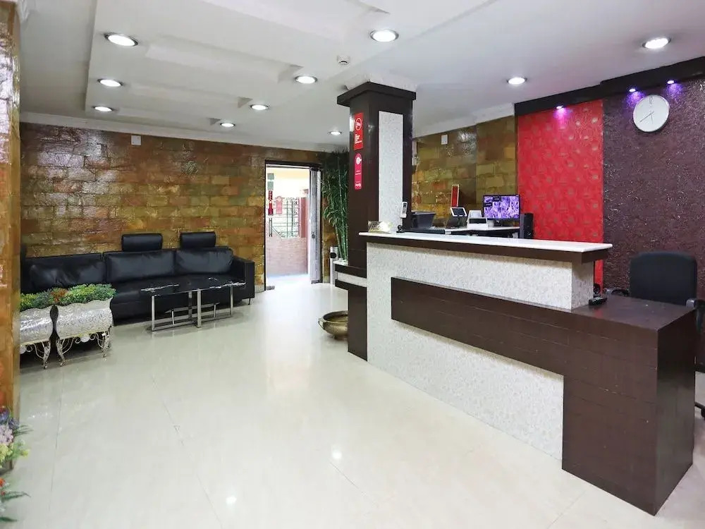 Metropolis Inn