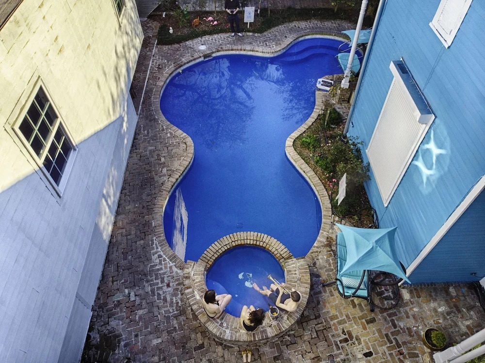 Amazing 4BR Celebrity Villa! Sleeps 8 by YouRent!