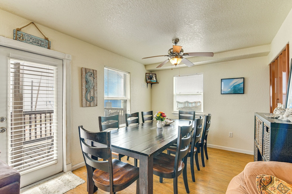 Daves Waves Pet-friendly Home in Surfside Beach