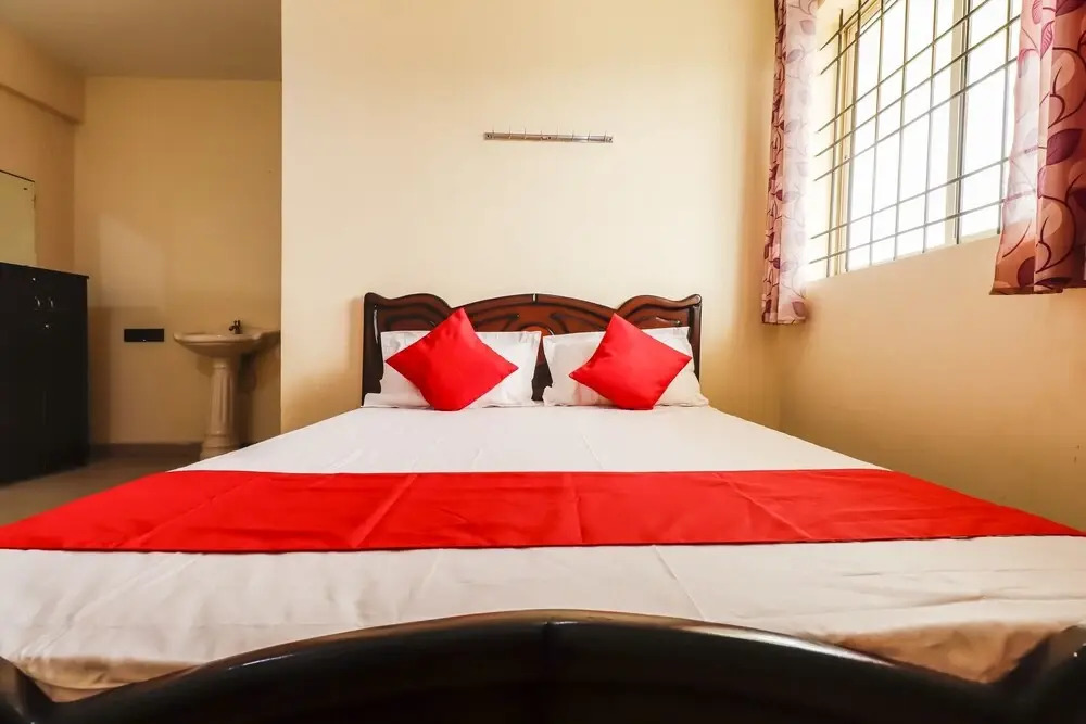 Spot on 48301 Thirumala Boarding & Lodge