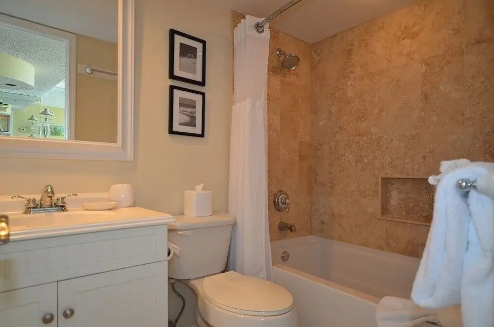One Seagrove Place Unit 1102 2 Bedroom Condo by Redawning